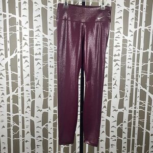 Nike Mid Rise Tight Fit 7/8 Length Training Tight S Maroon Metallic